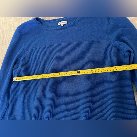 Croft & Barrow Royal blue sweater - Picture 9 of 9